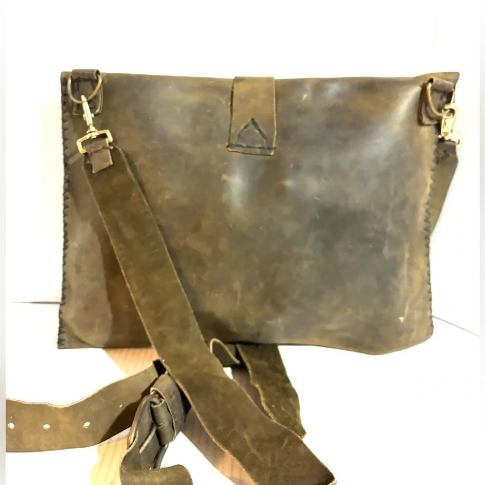 Vintage unisex Olive distressed Leather Messenger Bag